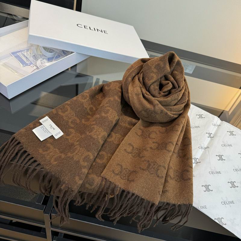 Celine Scarf hm (1)