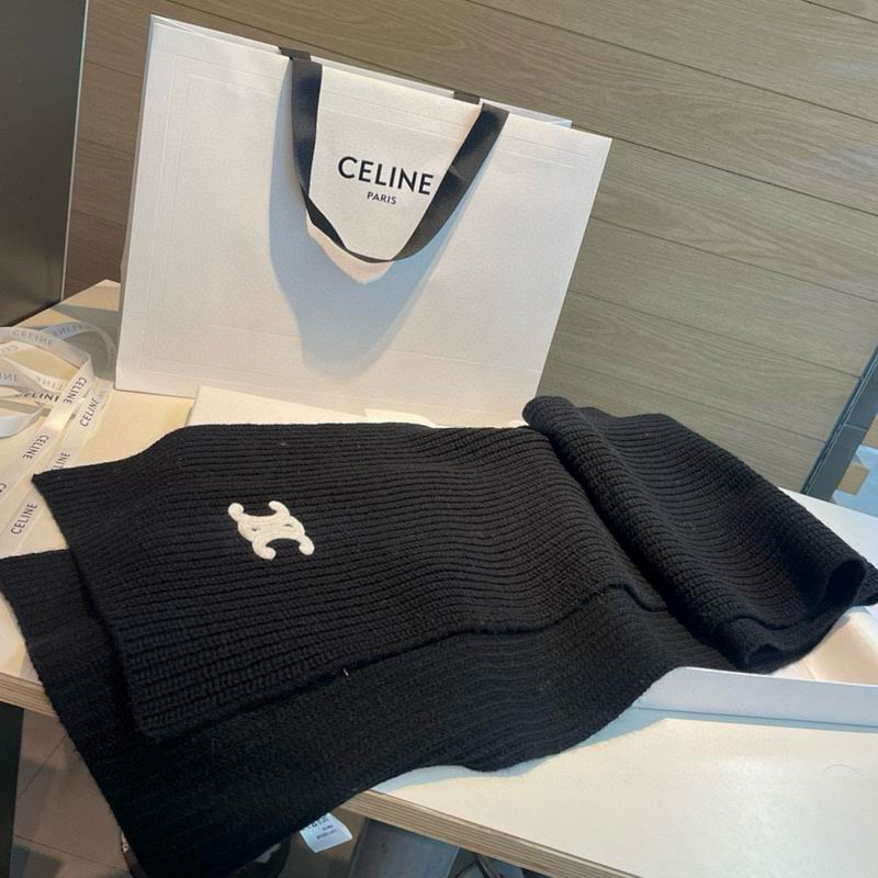 Celine Scarf hm (16)