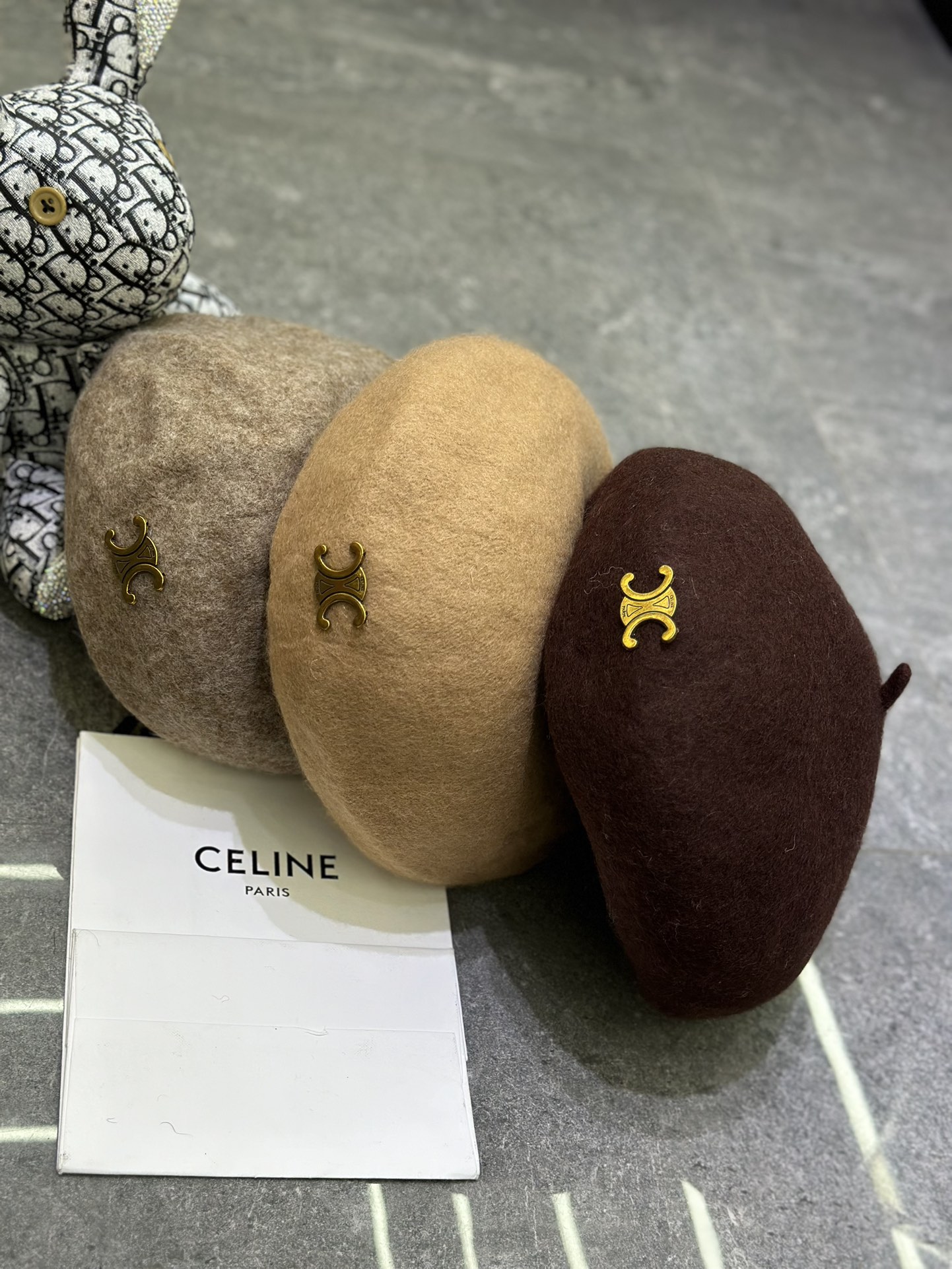 Celine beret dx (75)