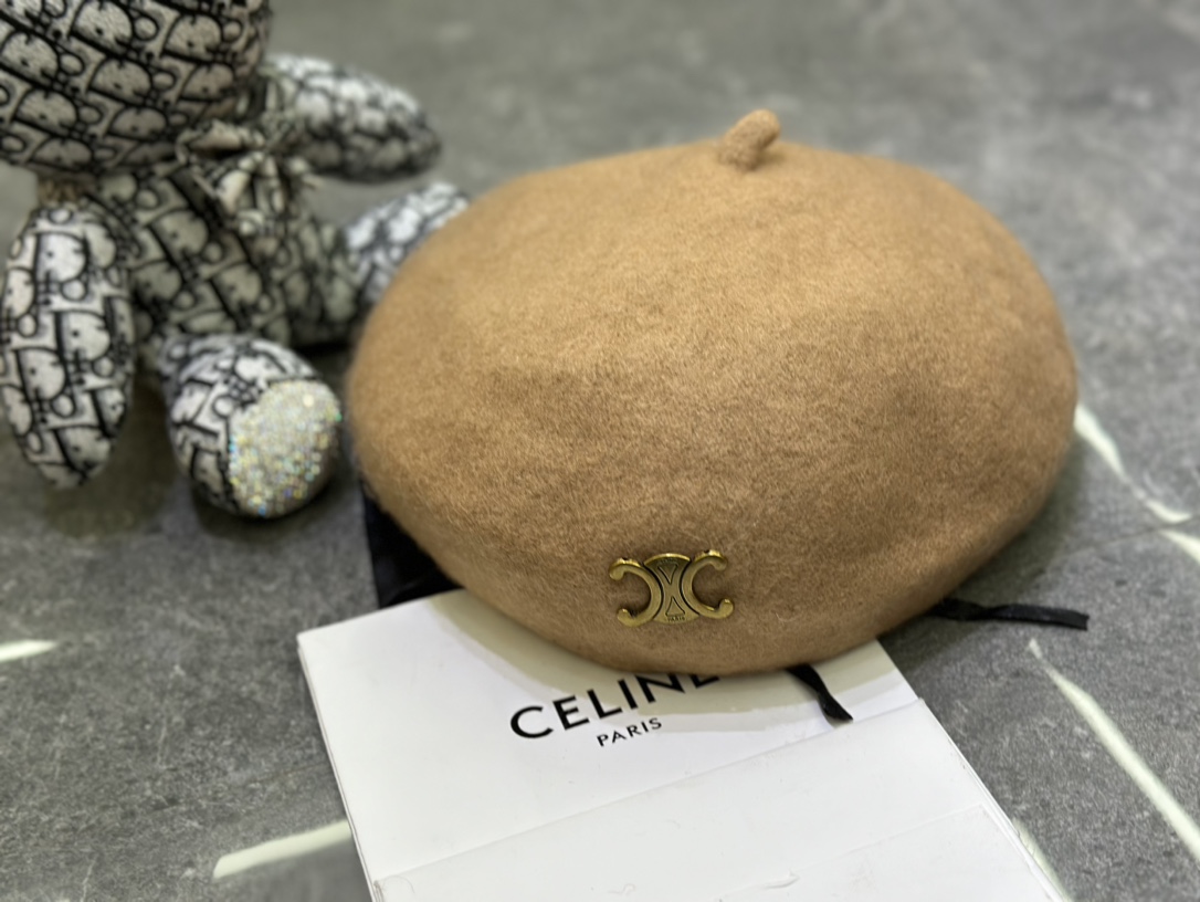 Celine beret dx (80)