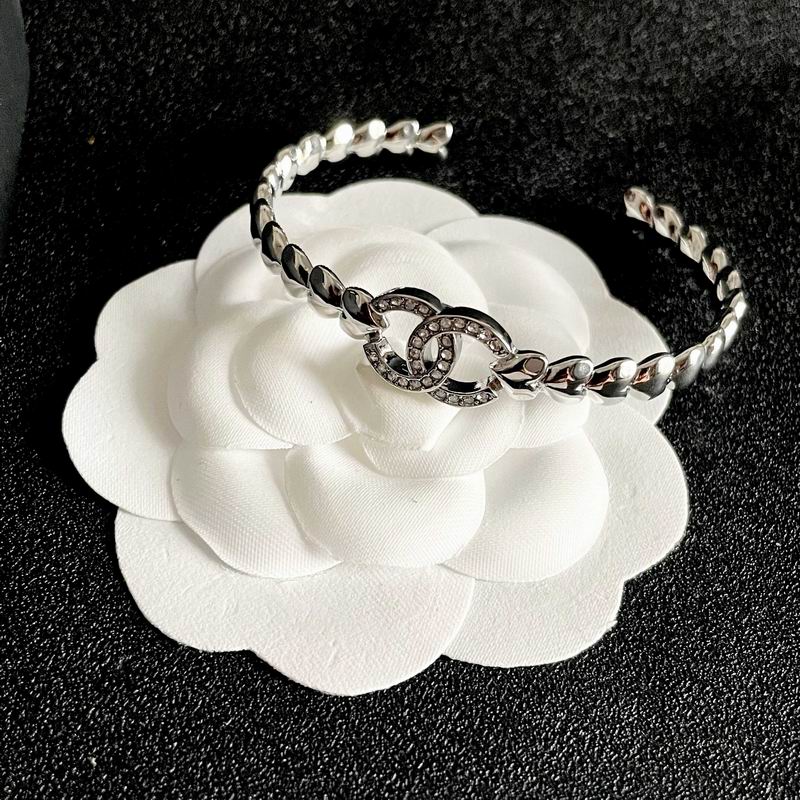 Chanel Bracelet 10yxx02 (4)