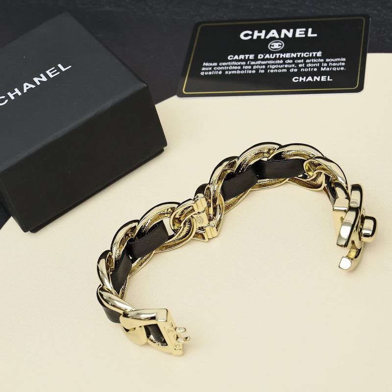 Chanel Bracelet 10yxx06 (2)