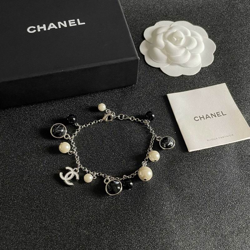 Chanel Bracelet 10yxx10 (2)