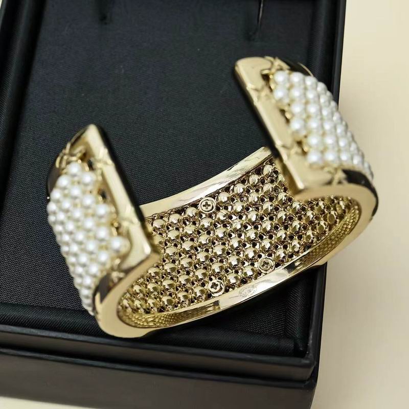 Chanel Bracelet 10yxx11 (3)