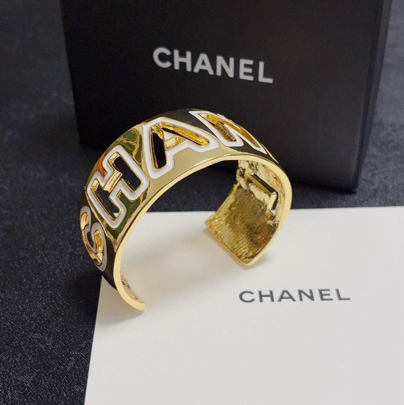 Chanel Bracelet 10yxx12 (2)