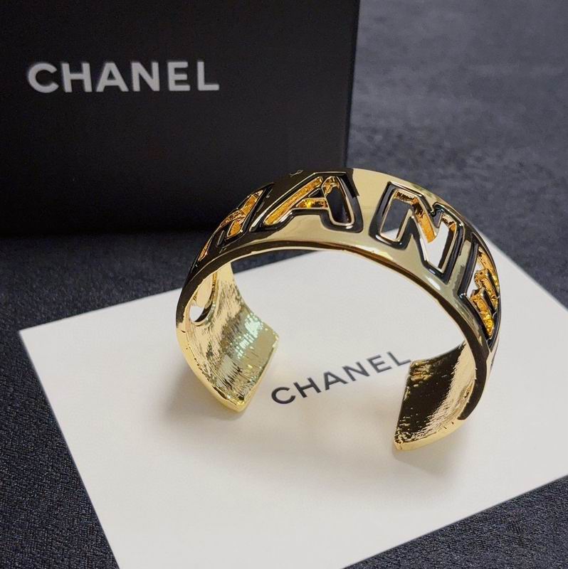 Chanel Bracelet 10yxx12 (4)