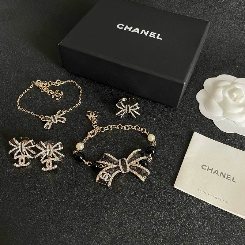 Chanel Bracelet 10yxx16 (10)