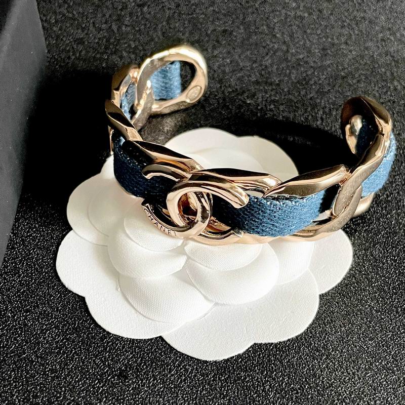 Chanel Bracelet 10yxx17 (4)