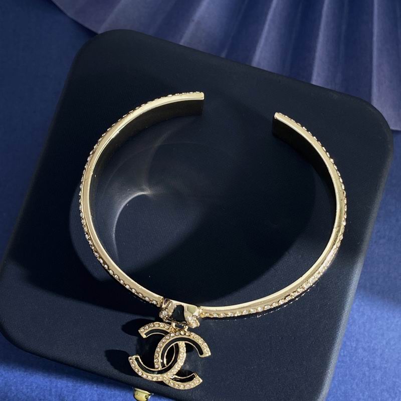 Chanel Bracelet 10yxx18 (2)