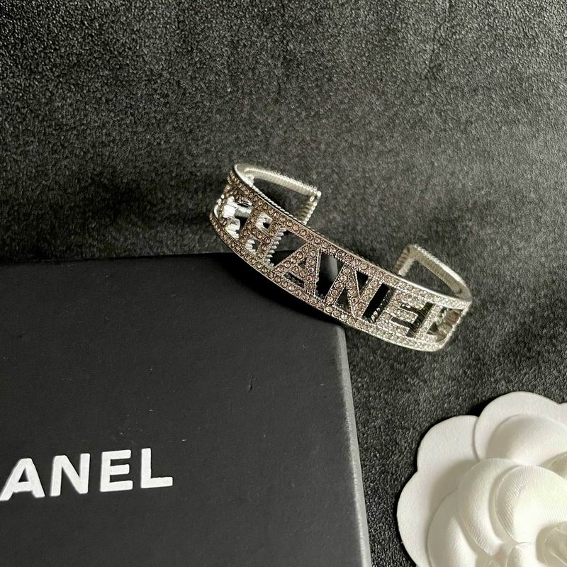 Chanel Bracelet 11yxx36 (11)