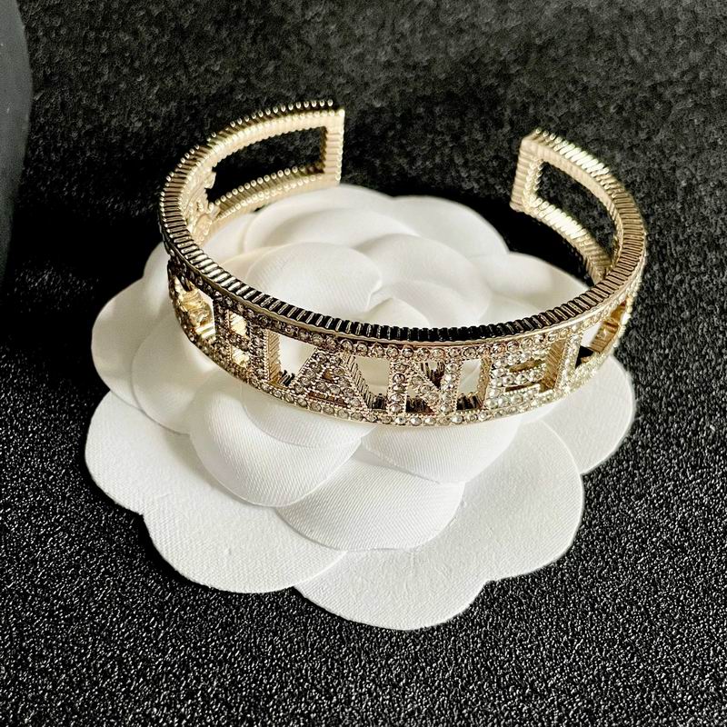 Chanel Bracelet 11yxx36 (4)