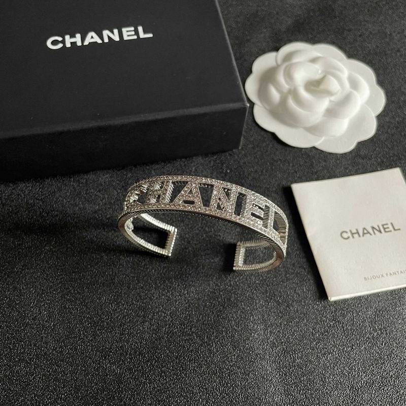 Chanel Bracelet 11yxx36 (8)