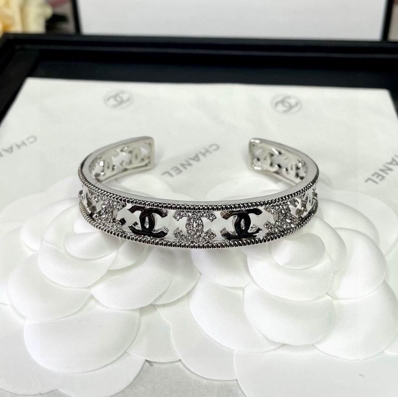 Chanel Bracelet 11yxx42 (2)