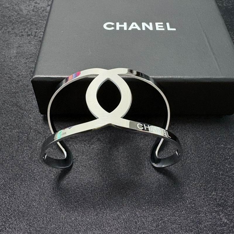 Chanel Bracelet 12yxx51 (3)
