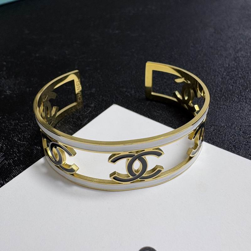 Chanel Bracelet 12yxx54 (9)