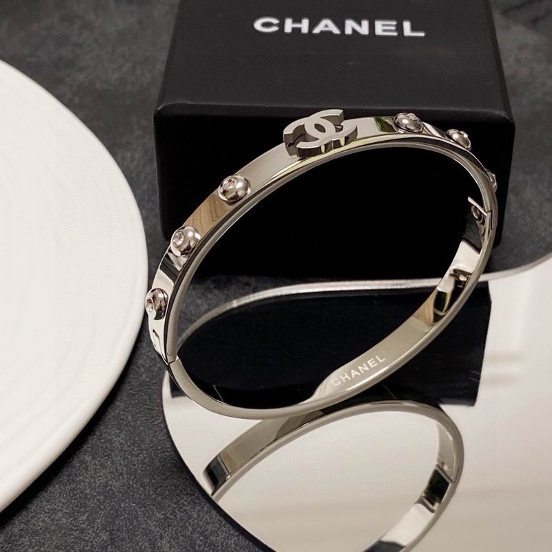 Chanel Bracelet 12yxx55 (1)