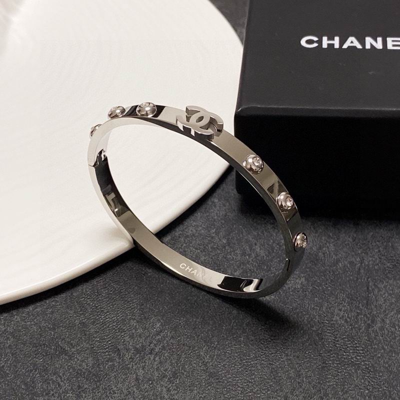Chanel Bracelet 12yxx55 (6)