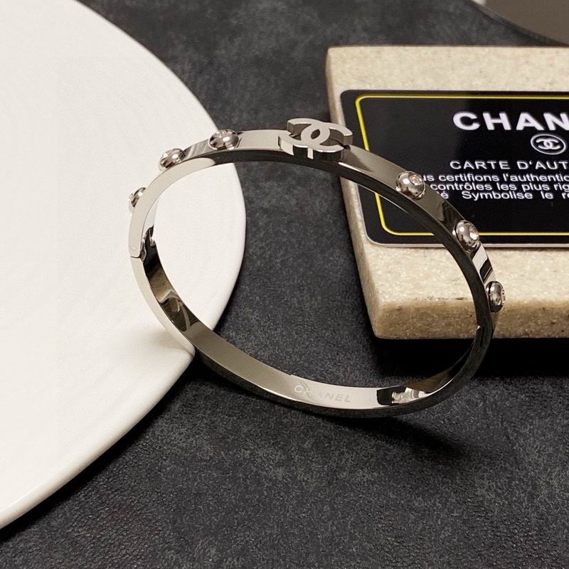 Chanel Bracelet 12yxx55 (8)