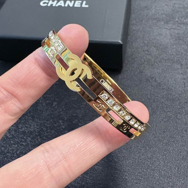 Chanel Bracelet 12yxx59 (5)