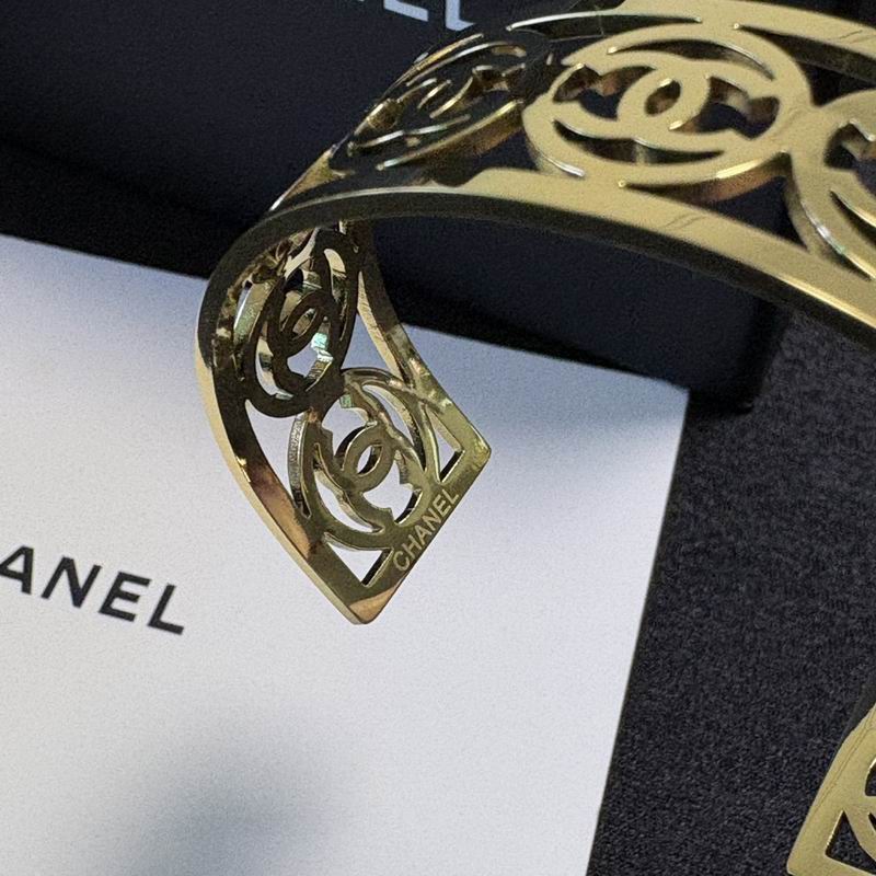 Chanel Bracelet 12yxx60 (3)