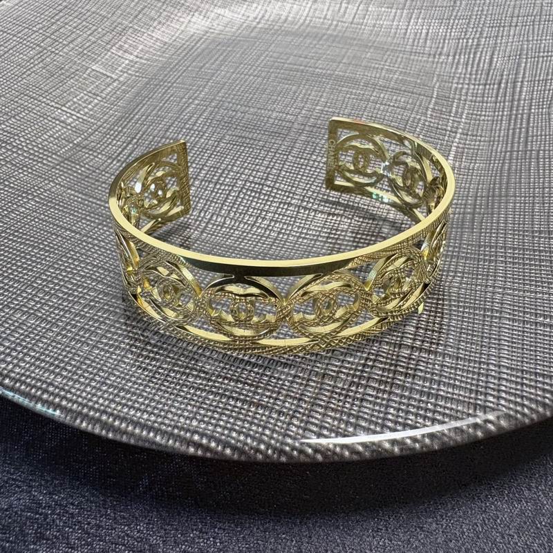 Chanel Bracelet 12yxx60 (5)