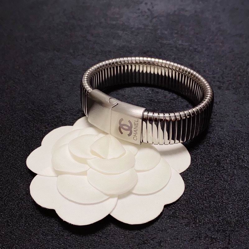 Chanel Bracelet 12yxx63 (7)