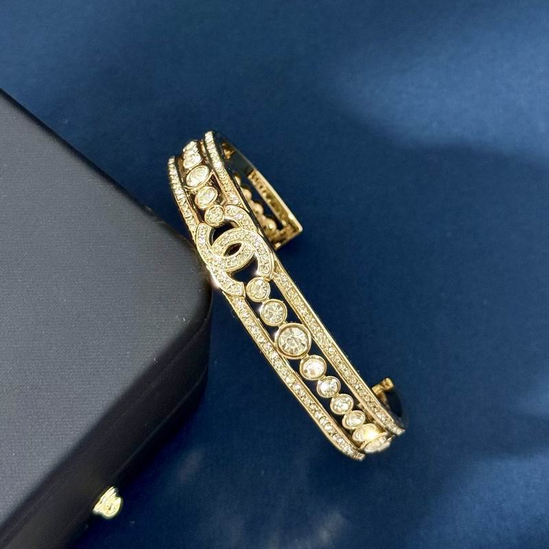 Chanel Bracelet 12yxx65 (4)