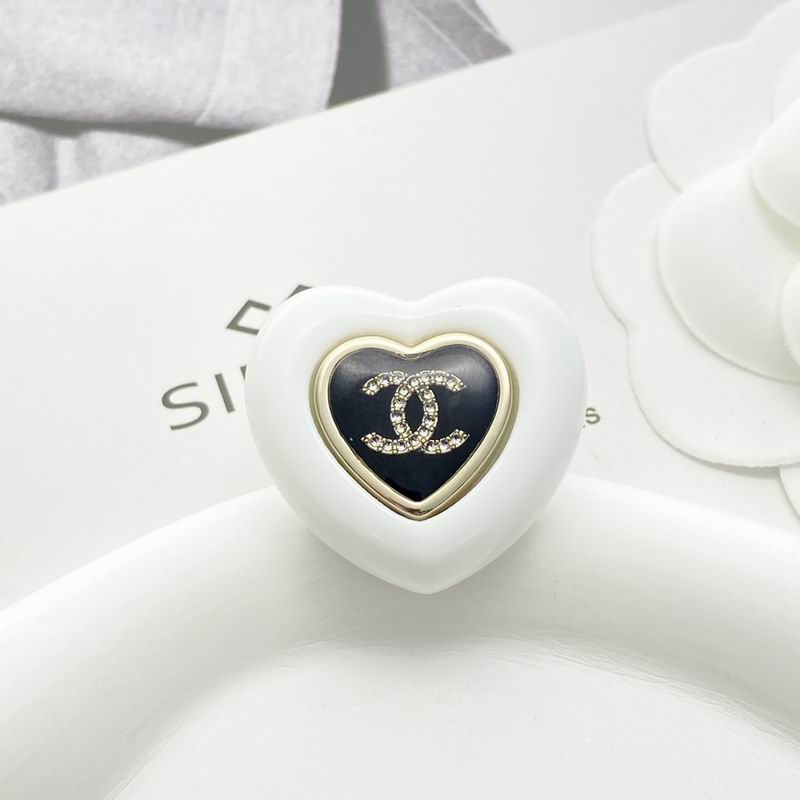 Chanel Brooch 10yxx01 (6)