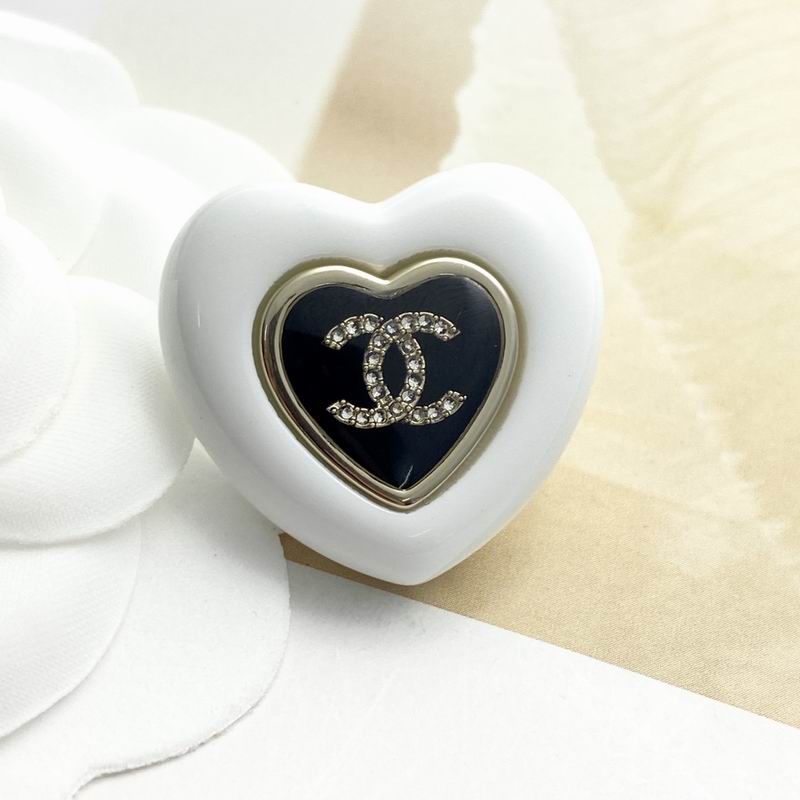 Chanel Brooch 10yxx01 (7)