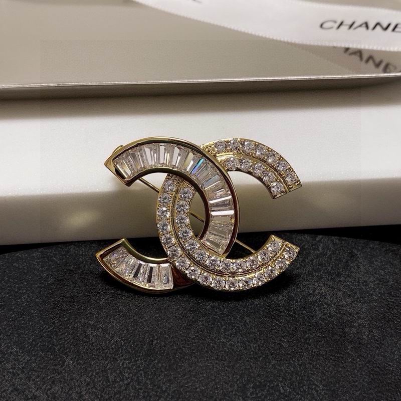 Chanel Brooch 10yxx02 (7)