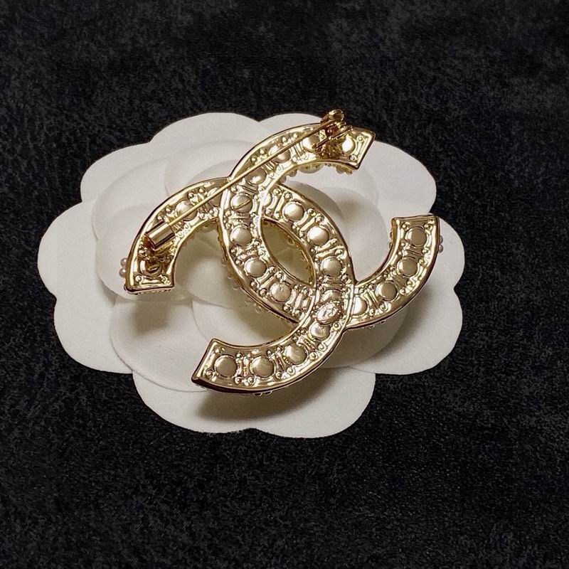 Chanel Brooch 10yxx03 (5)