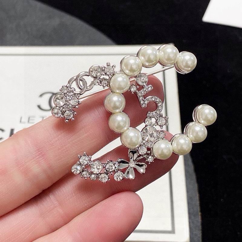 Chanel Brooch 10yxx04 (6)