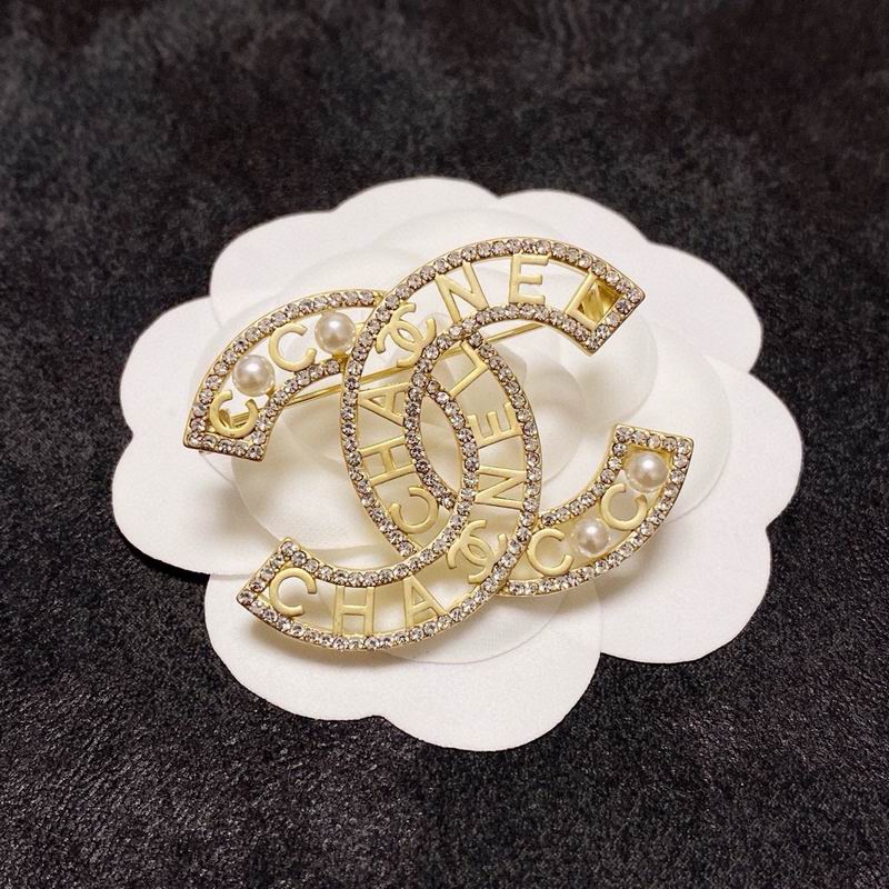 Chanel Brooch 10yxx05 (6)