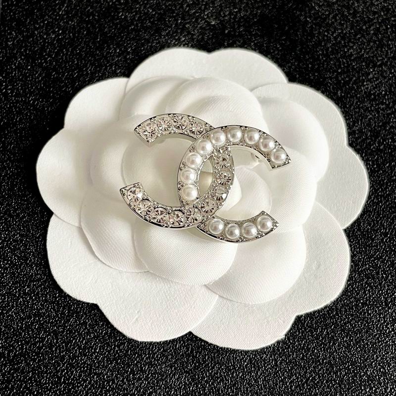 Chanel Brooch 10yxx06 (6)