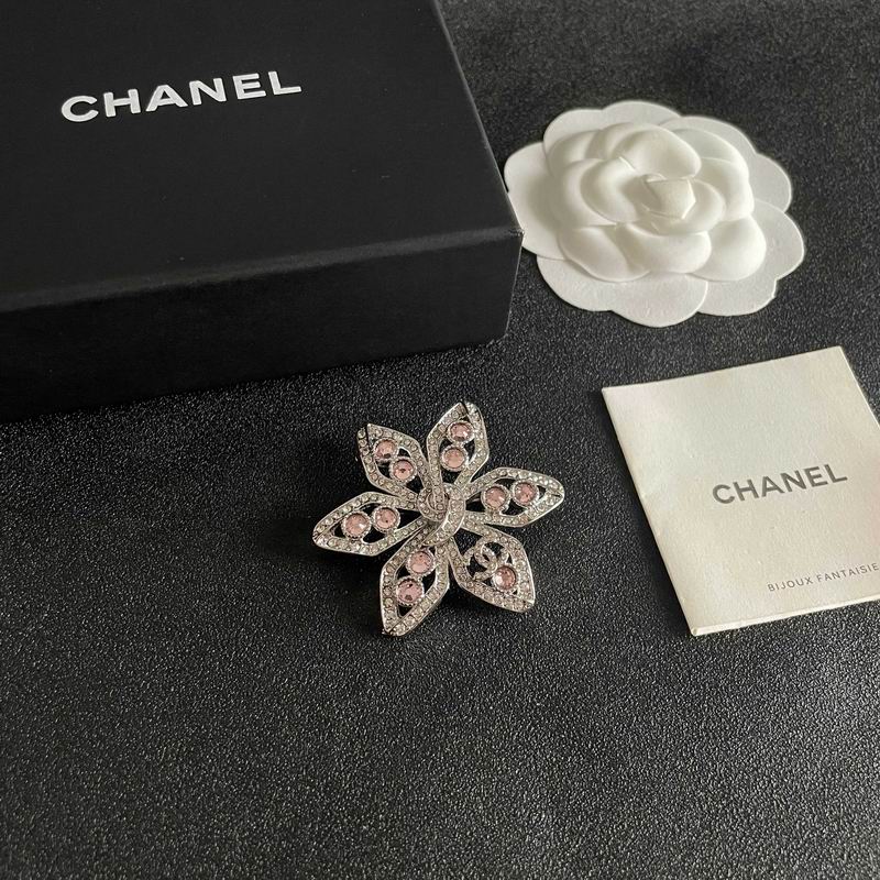 Chanel Brooch 10yxx07 (3)