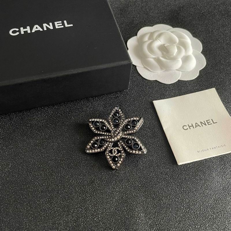 Chanel Brooch 10yxx07 (7)