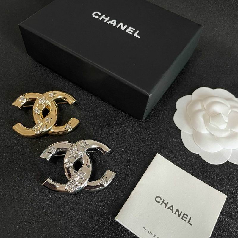 Chanel Brooch 10yxx10 (1)
