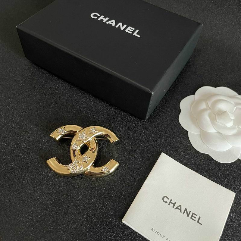Chanel Brooch 10yxx10 (2)