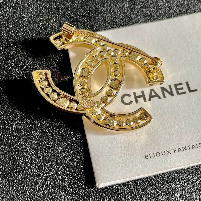 Chanel Brooch 10yxx11 (4)
