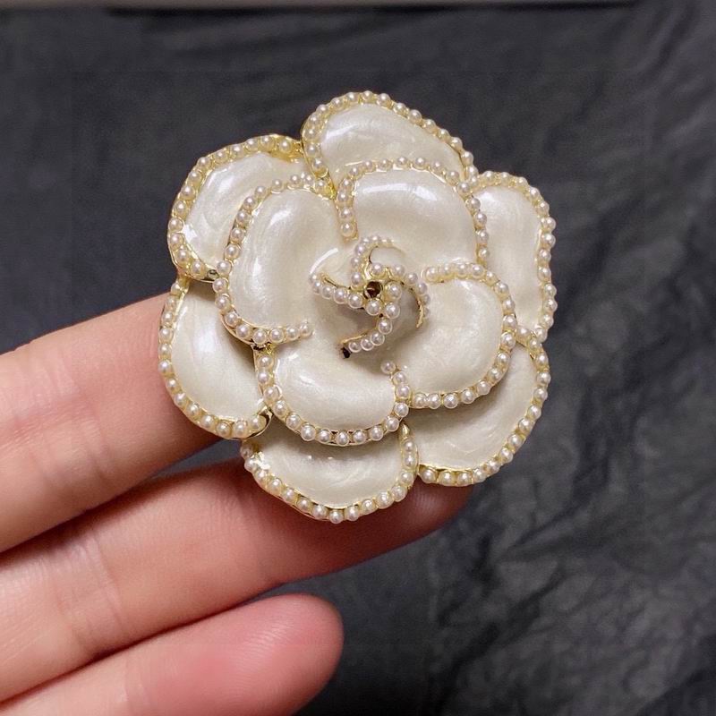 Chanel Brooch 10yxx13 (6)