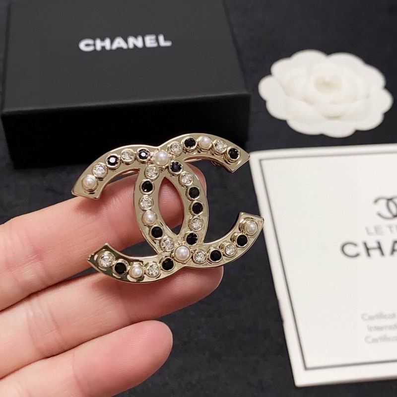 Chanel Brooch 10yxx15 (6)
