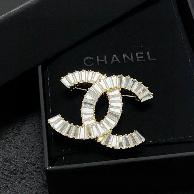 Chanel Brooch 10yxx16 (3)