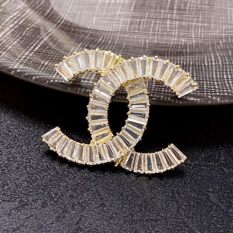 Chanel Brooch 10yxx16 (4)