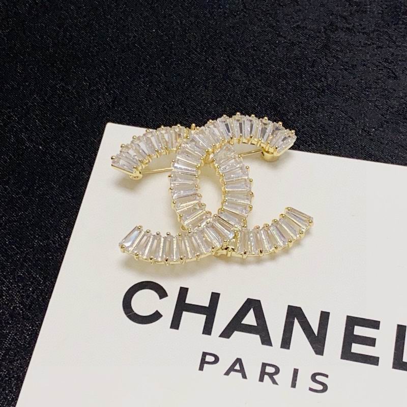 Chanel Brooch 10yxx16 (5)