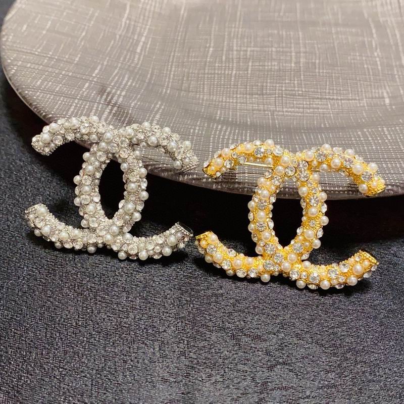 Chanel Brooch 10yxx23 (5)