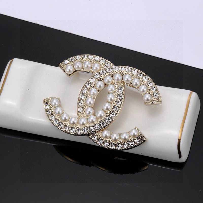 Chanel Brooch 10yxx26 (4)