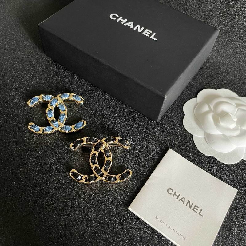 Chanel Brooch 10yxx28 (1)