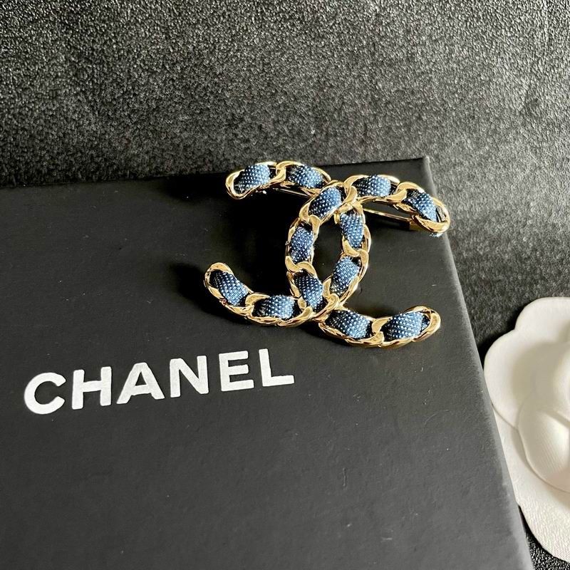 Chanel Brooch 10yxx28 (5)