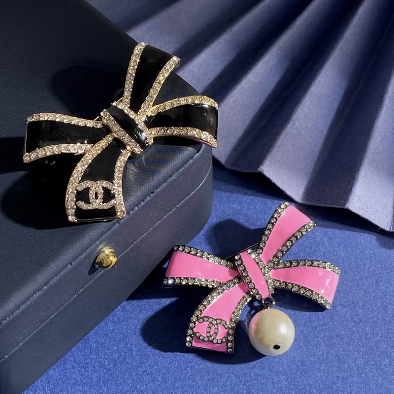 Chanel Brooch 10yxx29 (4)