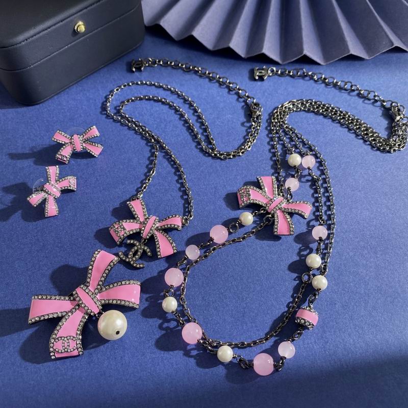 Chanel Brooch 10yxx29 (7)